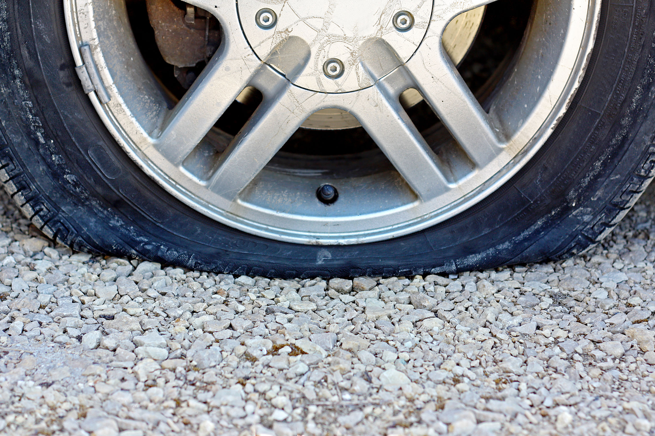 Driving after lockdown? Check your tyres! Here’s how