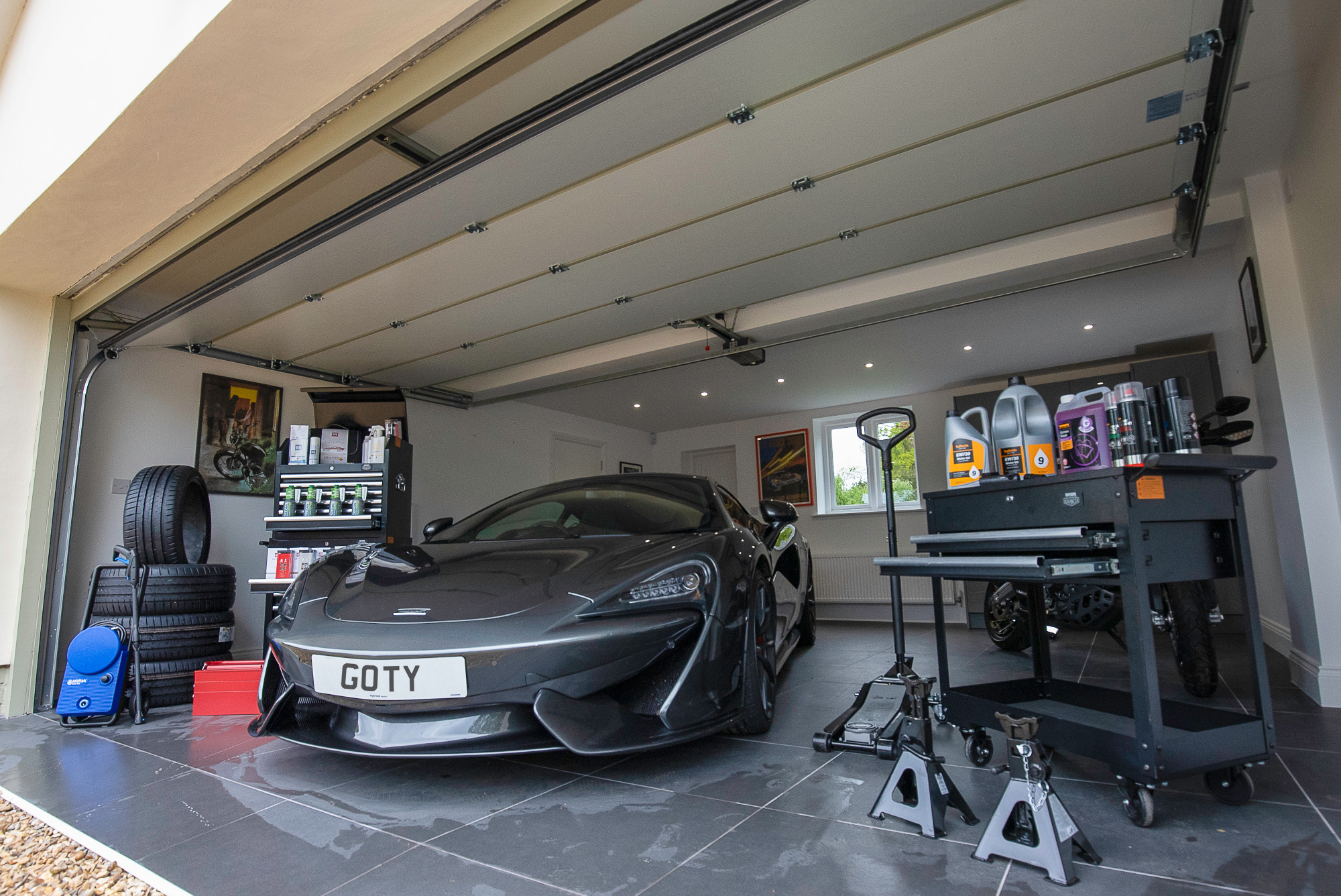 Halfords offers £5000 for best home garage