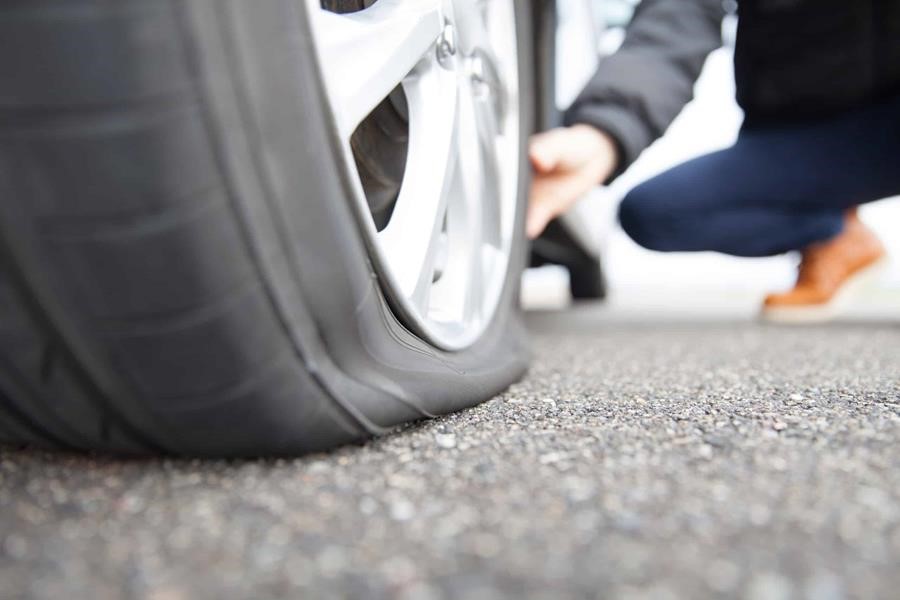 Do it myself? No thanks! European motorists are increasingly likely to rely on breakdown services to fit a spare tyre