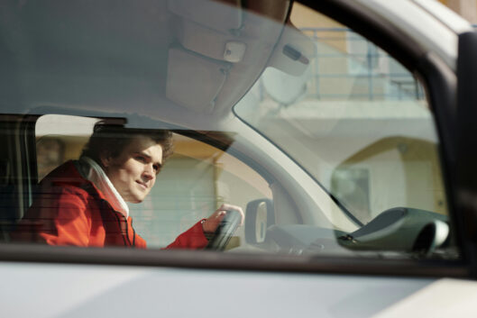 What Student Drivers Should Know Before Long Weekend Trips